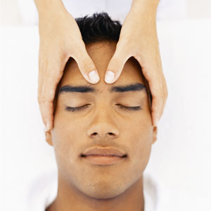 Two Scents and Massage Techniques Your Guy Will Love This Valentine's Day