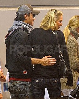 Pictures of Anna Kournikova and Enrique Iglesias in Florida