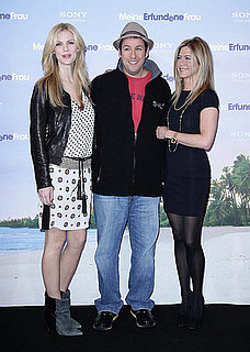 Pictures of Jennfier Aniston, Brooklyn Decker, Adam Sandler at Just Go With It Berlin Photocall