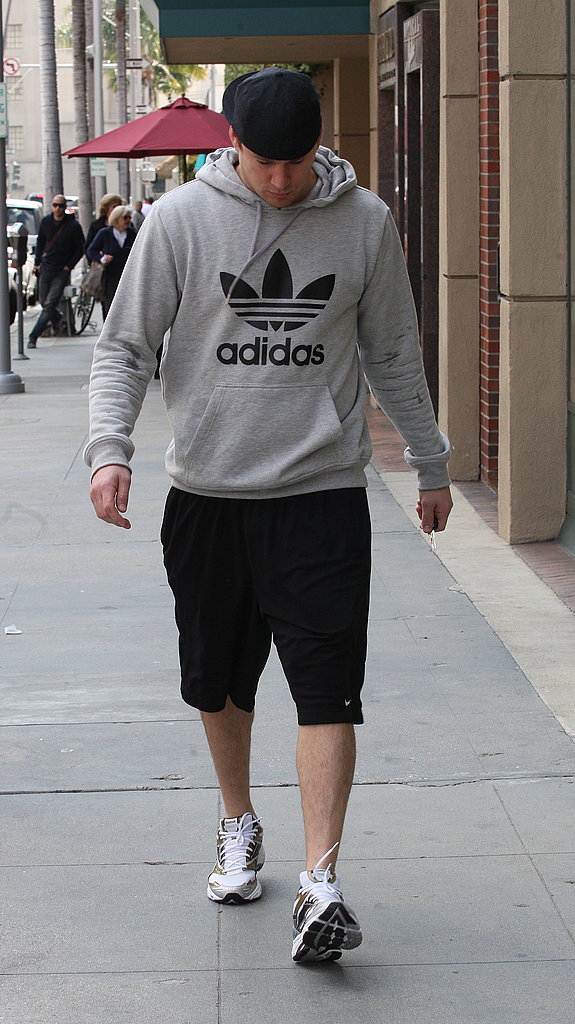 Channing Tatum Doesn't Let Leg Surgery Keep Him From Pounding the Pavement Channing Tatum Doesn't Let Leg Surgery Keep Him From Pounding the Pavement