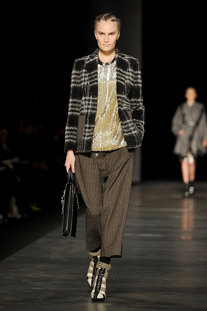 Fall 2011 Milan Fashion Week: Etro Fall 2011 Milan Fashion Week: Etro