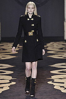 2011 Fall Milan Fashion Week Review: Versace 2011-02-28 13:39:36