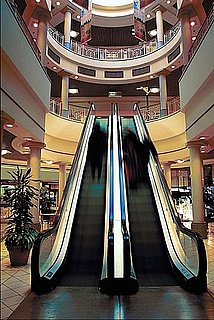 Trend Alert: Shopping Malls Offer Gourmet Groceries and Prepared Foods