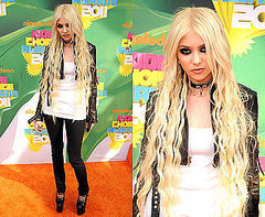 Taylor Momsen at the Kids' Choice Awards 2011 2011-04-02 17:27:06 Taylor Momsen at the Kids' Choice Awards 2011 2011-04-02 17:27:06