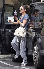 Pictures of Mila Kunis Stopping at a Gym in LA