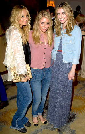 Nicole Richie,Ashley Olsen and Emma Roberts