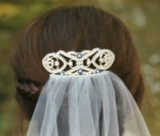 you can see exactly what Bella Swan 39s hair looks like at her wedding to