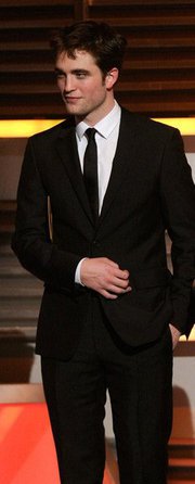 Robert Pattinson Fans ... GO GO GO... Facebook it.... 
