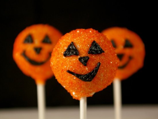 Jack-o'-Lantern Cake Pops Jack-o'-Lantern Cake Pops