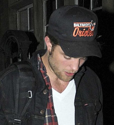 Pics of Rob in London September 9