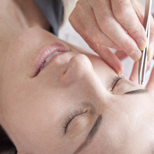 Deal on Foot Rub and Facial at BlushLA Deal on Foot Rub and Facial at BlushLA