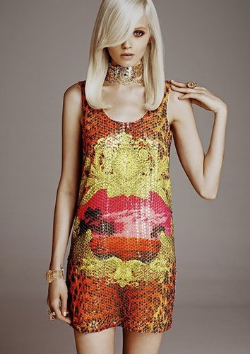 The Versace For H&M Collection Hits Stores Tomorrow — See The Complete Collection One Last Time! The Versace For H&M Collection Hits Stores Tomorrow — See The Complete Collection One Last Time!