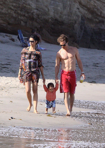 Matthew McConaughey and Camila Alves walked with baby Levi in Malibu in May 2009.
Matthew McConaughey and Camila Alves walked with baby Levi in Malibu in May 2009.