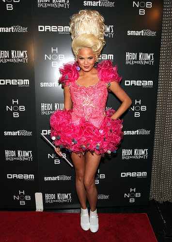 Not to be upstaged by Fergie, Chrissy Teigen also showed off an impressive turn as a Toddlers and Tiaras hopeful in 2011,.
Not to be upstaged by Fergie, Chrissy Teigen also showed off an impressive turn as a Toddlers and Tiaras hopeful in 2011,.