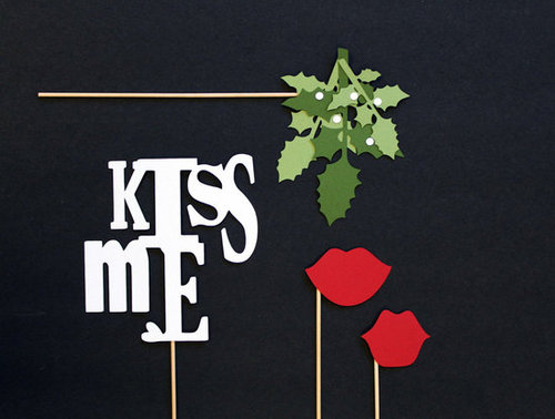 Mistletoe Photo Props ($15) Mistletoe Photo Props ($15)