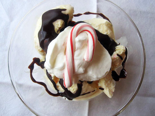 Peppermint Ice Cream Sundaes Peppermint Ice Cream Sundaes