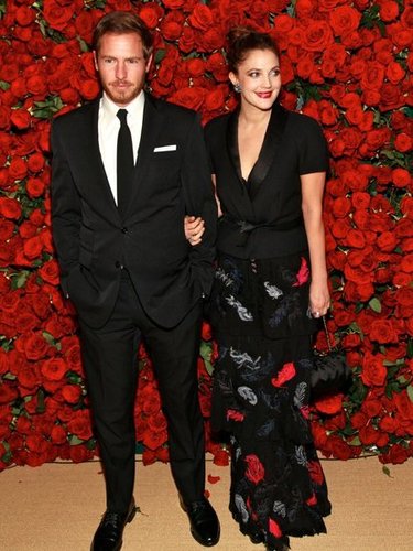 Drew Barrymore and Will Kopelman were the picture of happiness arriving at NYC's Museum of Modern Art Fourth Annual Film Benefit in November 2011.
Drew Barrymore and Will Kopelman were the picture of happiness arriving at NYC's Museum of Modern Art Fourth Annual Film Benefit in November 2011.