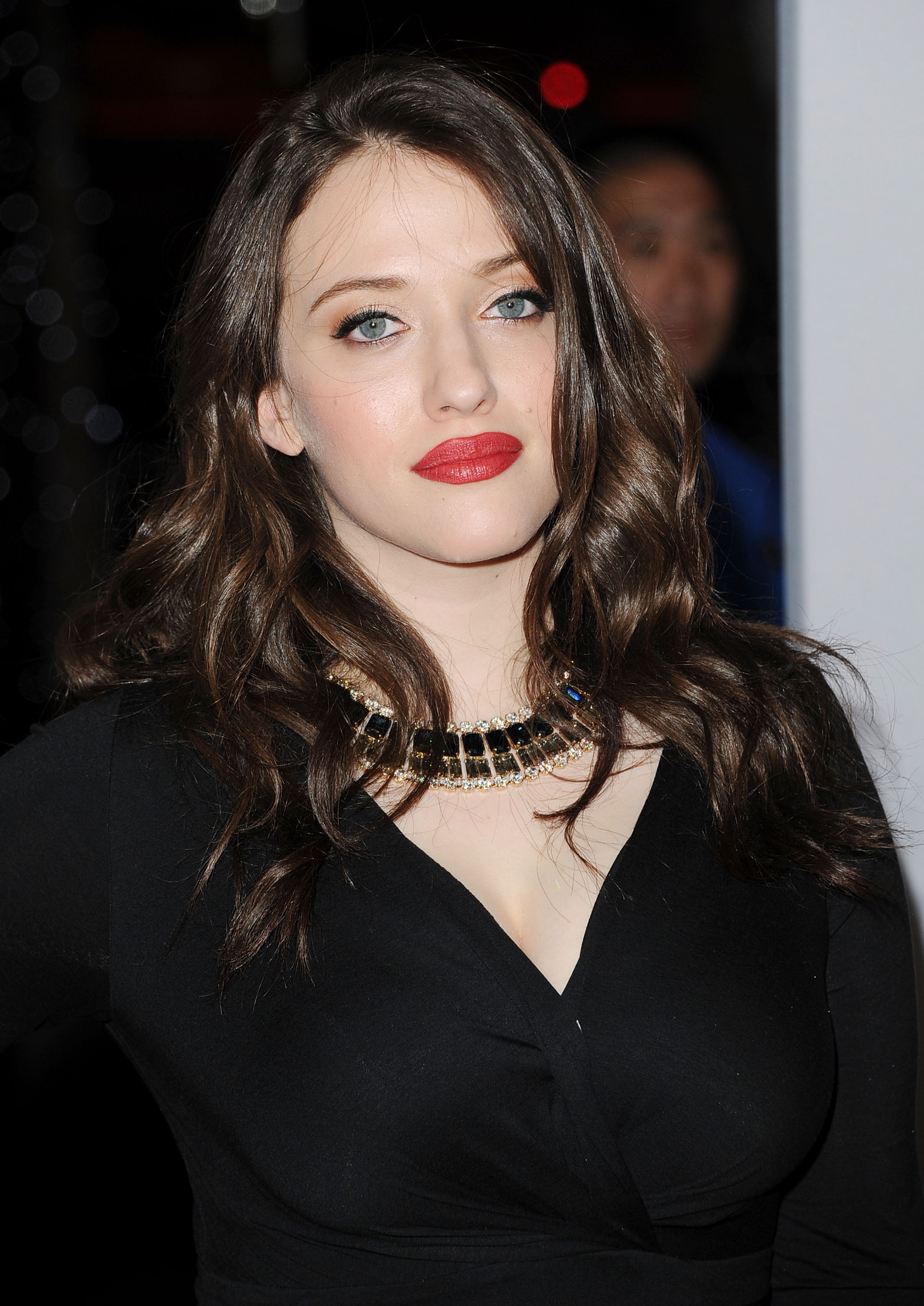Kat Dennings had red lips at the People's Choice Awards. Kat Dennings had red lips at the People's Choice Awards.