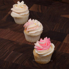 White-Almond Cupcakes, Just In time For Valentine’s Day