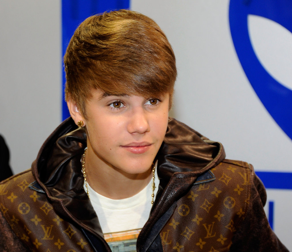 Justin Bieber told Rolling Stone in 2011 how he felt about the issue:
"I really don't believe in abortion. It's like killing a baby?"
Justin Bieber told Rolling Stone in 2011 how he felt about the issue:
"I really don't believe in abortion. It's like killing a baby?"