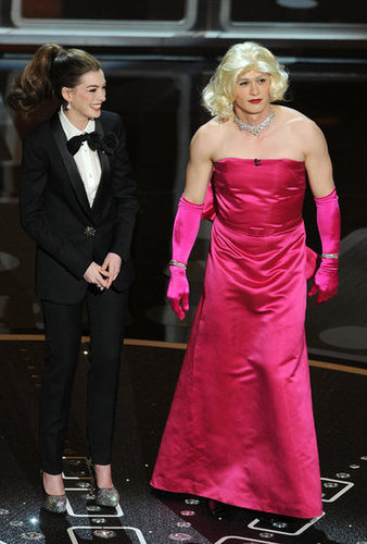 Hosts Anne Hathaway and James Franco channeled a Gentlemen Prefer Blondes moment in 2011.
Hosts Anne Hathaway and James Franco channeled a Gentlemen Prefer Blondes moment in 2011.