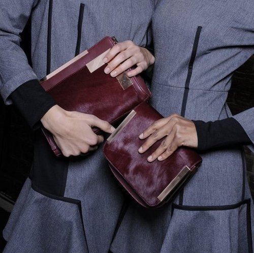 DKNY
DKNY