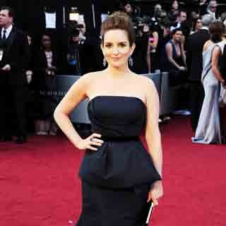 Tina Fey in Navy Peplum Carolina Herrera Gown on the 2012 Oscars Red Carpet: Rate It?