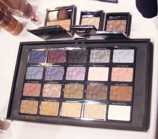 The eyes were darker than usual, colored in sumptuous, velvety shades. The idea was to create a smoky, warm, and smudged look that wasn't too heavy on the lid or structured.
Gold Trench shadow was swept all over, and then a new shade called Dark Sable was applied to the socket. On the lid, Rowe mixed Midnight Brown and another new A/W hue called Mulberry. The shadows were blended well to look a bit worn in. Lastly, one coat of mascara in black was applied lightly and brows were just brushed and groomed.
The eyes were darker than usual, colored in sumptuous, velvety shades. The idea was to create a smoky, warm, and smudged look that wasn't too heavy on the lid or structured.
Gold Trench shadow was swept all over, and then a new shade called Dark Sable was applied to the socket. On the lid, Rowe mixed Midnight Brown and another new A/W hue called Mulberry. The shadows were blended well to look a bit worn in. Lastly, one coat of mascara in black was applied lightly and brows were just brushed and groomed.
