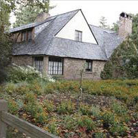 Steve Jobs House in Palo Alto Steve Jobs House in Palo Alto