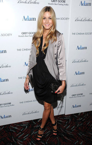 A sophisticated LBD and silky jacket at a film screening in NYC in 2009.
A sophisticated LBD and silky jacket at a film screening in NYC in 2009.