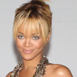 Rihanna to Play Whitney Houston? Rihanna to Play Whitney Houston?