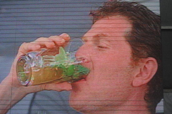 Bobby Flay Pounding Mojitos Bobby Flay Pounding Mojitos