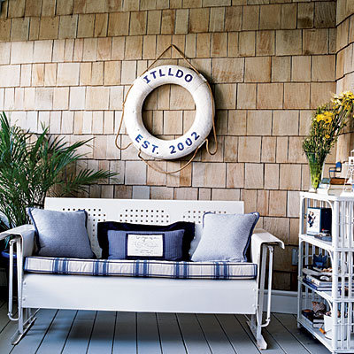 A personalized life preserver greets guests at this home.
Source
A personalized life preserver greets guests at this home.
Source