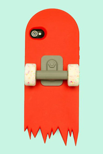 The wheels on the Red Skate Deck ($45) for iPhone 4 double as a stand.
The wheels on the Red Skate Deck ($45) for iPhone 4 double as a stand.