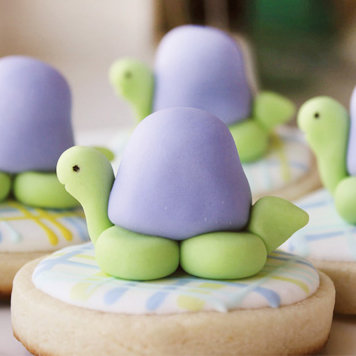A Turtle-Themed Helmet Party For Kids With Plagiocephaly