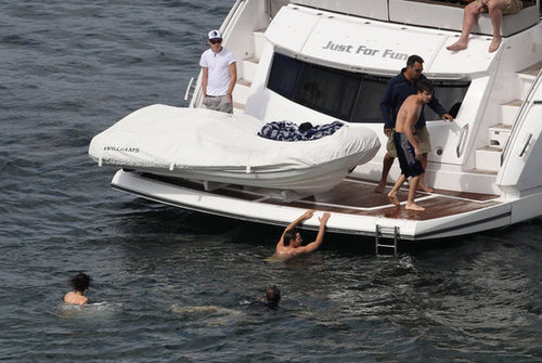 One Direction Celebrates SNL Success With a Shirtless Swim One Direction Celebrates SNL Success With a Shirtless Swim