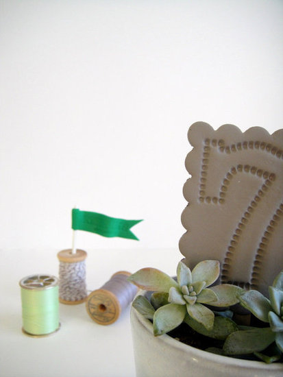 relaxedcaliforniagardenweddingtabledecorideasjpg