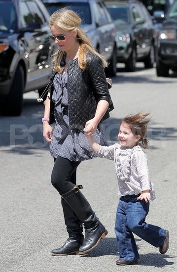 Sarah Michelle Gellar went out in LA with daughter Charlotte Prinze. Sarah Michelle Gellar went out in LA with daughter Charlotte Prinze.