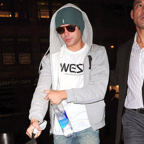 Zac Efron Arrives in NYC Pictures