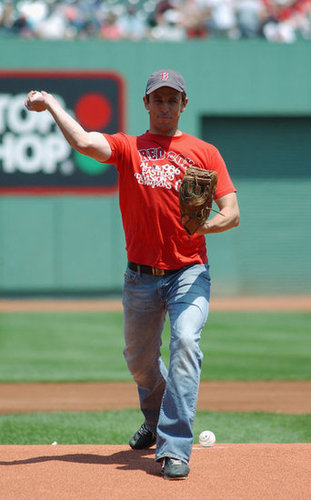 In June 2004, Seth Meyers was able to throw out a first pitch for the Boston Red Sox.
In June 2004, Seth Meyers was able to throw out a first pitch for the Boston Red Sox.