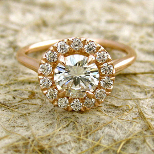Savvy has seven things to keep in mind when buying your engagement ring.
Savvy has seven things to keep in mind when buying your engagement ring.