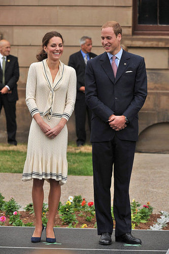 A full-length view of her preppy Alexander McQueen attire.
A full-length view of her preppy Alexander McQueen attire.