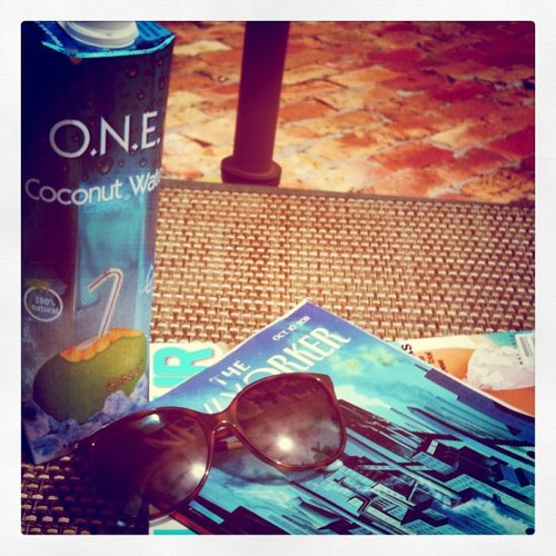 POPSUGAR Fashion did some poolside reading.
POPSUGAR Fashion did some poolside reading.
