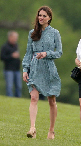 The Libélula dress she wore to the Audi polo challenge was a shirtdress silhouette, perfect for a casual day event.
The Libélula dress she wore to the Audi polo challenge was a shirtdress silhouette, perfect for a casual day event.