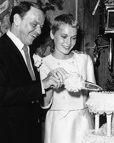 Frank Sinatra and Mia Farrow's Dainty Dessert