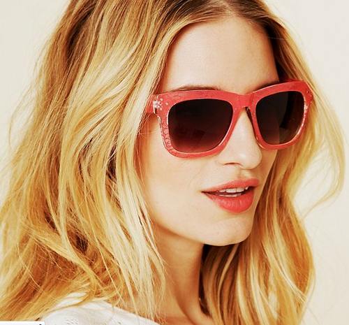 These frames come not only in a collection of cool hues, but also with a totally unique lace print.
Free People Lace-Print Sunglasses ($24)
These frames come not only in a collection of cool hues, but also with a totally unique lace print.
Free People Lace-Print Sunglasses ($24)