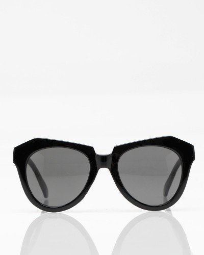 We love the fashion-forward vibe of this pair for dressing up our jeans and t-shirts.
Need Supply Cookie Sunglasses ($16)
We love the fashion-forward vibe of this pair for dressing up our jeans and t-shirts.
Need Supply Cookie Sunglasses ($16)