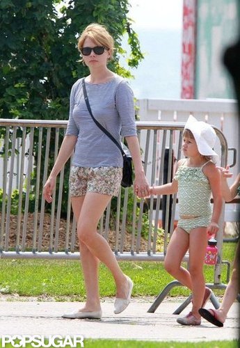 Michelle Williams took daughter Matilda for a swim during a trip to Toronto Island in August 2010.
Michelle Williams took daughter Matilda for a swim during a trip to Toronto Island in August 2010.