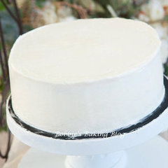 Italian Buttercream & How To Frost a Cake