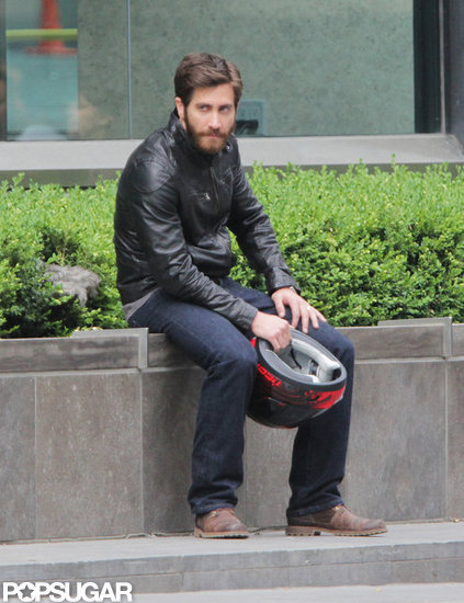 Jake Gyllenhaal took a seat while shooting his next film in Toronto. Jake Gyllenhaal took a seat while shooting his next film in Toronto.